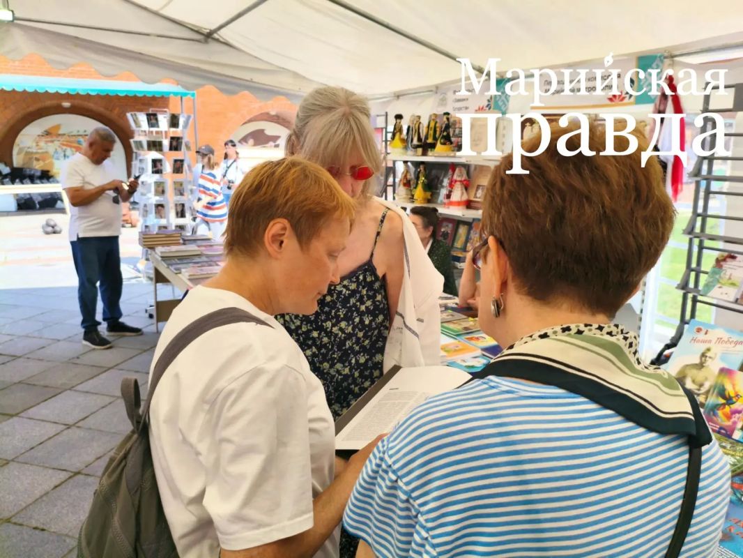 В Йошкар-Оле стартовал Марийский книжный фестиваль В Йошкар-Оле стартовал Марийский книжный фестиваль