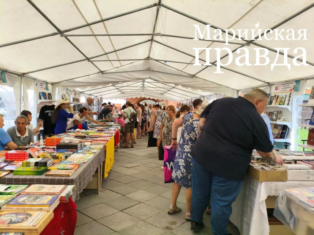 В Йошкар-Оле стартовал Марийский книжный фестиваль В Йошкар-Оле стартовал Марийский книжный фестиваль