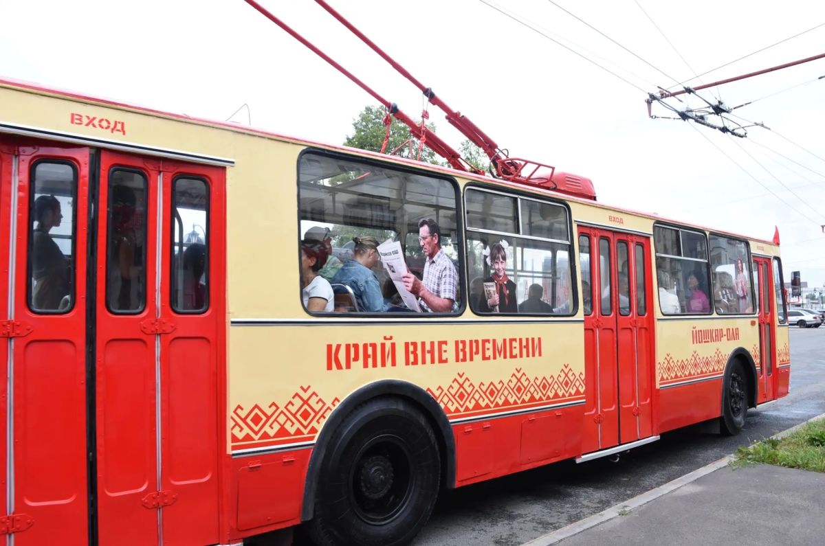 В День города в Йошкар-Оле дан старт туристическому троллейбусу — Михаил Васютин поддержал проект В День города в Йошкар-Оле дан старт туристическому троллейбусу — Михаил Васютин поддержал проект