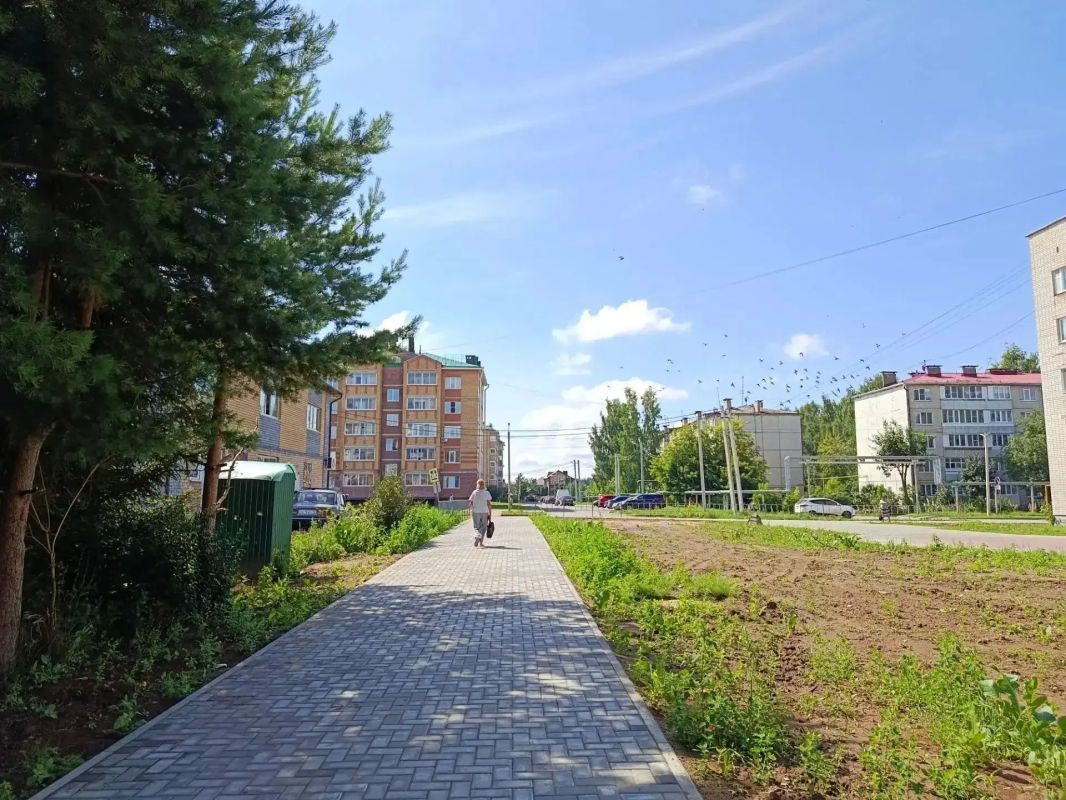 В рамках федерального проекта «Формирование комфортной городской среды» нацпроекта «Инфраструктура для жизни» в посёлке Руэм завершилось благоустройство бульвара Победы В рамках федерального проекта «Формирование комфортной городской среды» нацпроекта «Инфраструктура для жизни» в посёлке Руэм завершилось благоустройство бульвара Победы