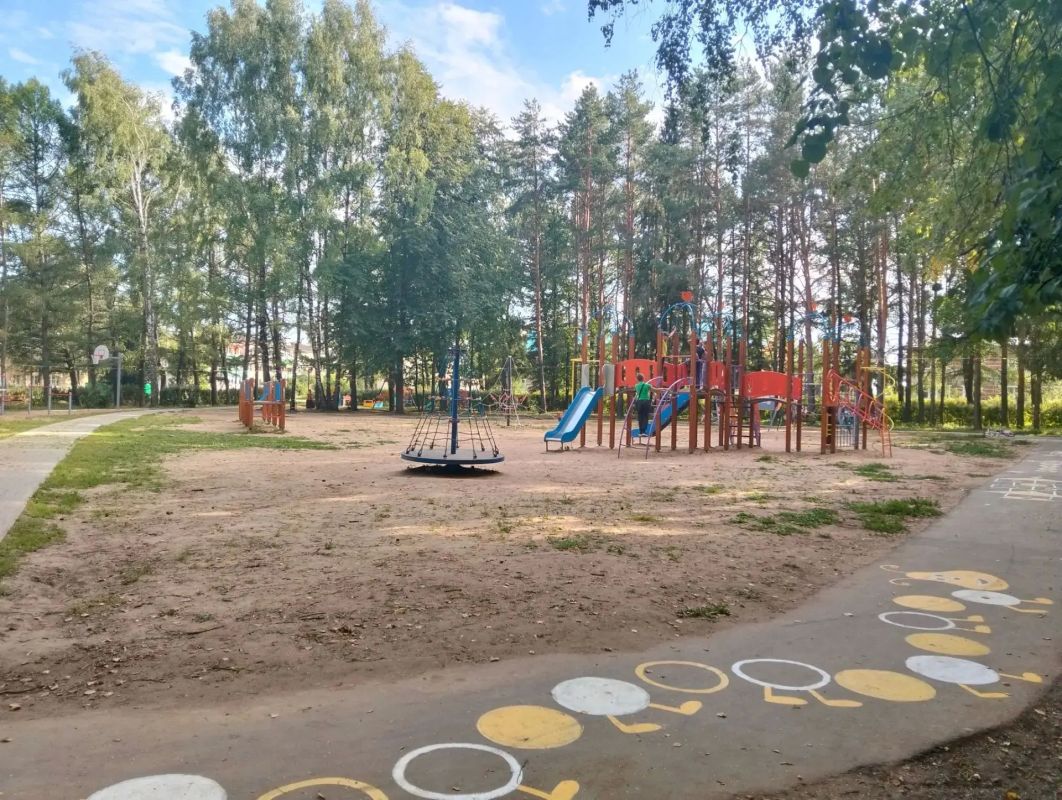 В центральном парке п.Мари-Турек завершились работы по благоустройству спортивно- игровой площадки! В центральном парке п.Мари-Турек завершились работы по благоустройству спортивно- игровой площадки!
