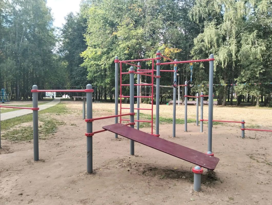 В центральном парке п.Мари-Турек завершились работы по благоустройству спортивно- игровой площадки! В центральном парке п.Мари-Турек завершились работы по благоустройству спортивно- игровой площадки!
