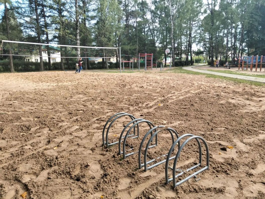 В центральном парке п.Мари-Турек завершились работы по благоустройству спортивно- игровой площадки! В центральном парке п.Мари-Турек завершились работы по благоустройству спортивно- игровой площадки!