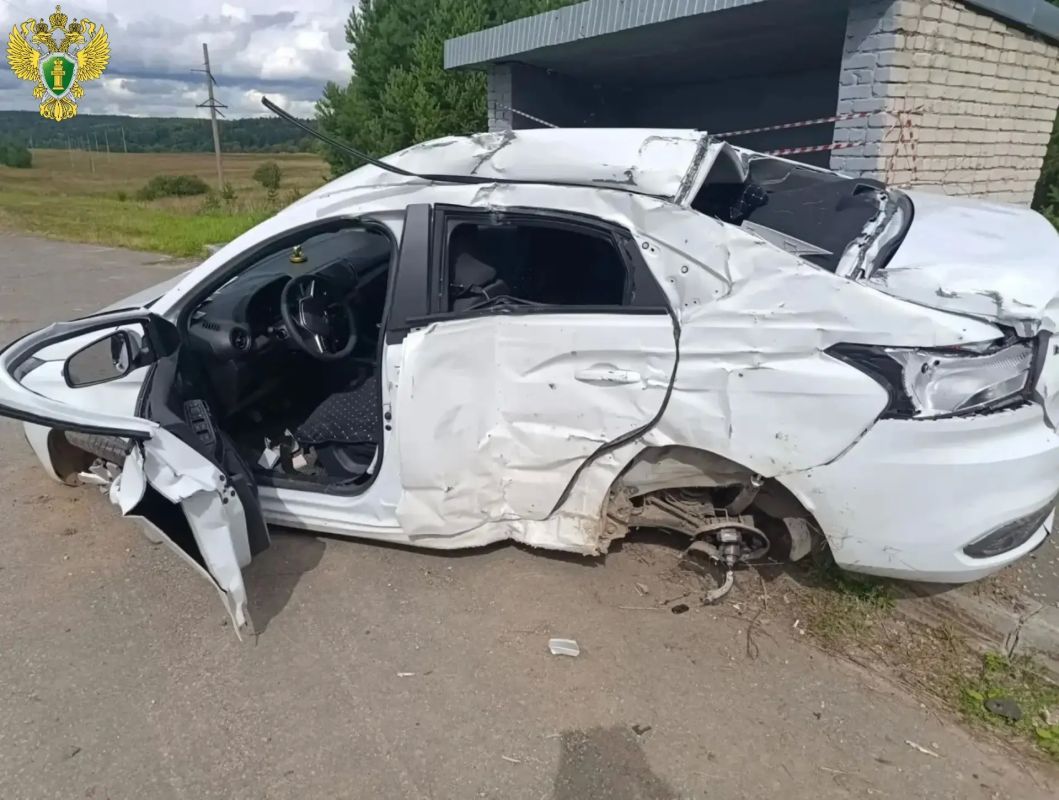 По оперативной информации, 13.08.2026 около 6 часов 50 минут на 9 км автодороги «Морки-Русский Кугунур» Куженерского района девушка-водитель автомобиля LADA Iskra, пытаясь объехать движущееся животное, не справилась с... По оперативной информации, 13.08.2026 около 6 часов 50 минут на 9 км автодороги «Морки-Русский Кугунур» Куженерского района девушка-водитель автомобиля LADA Iskra, пытаясь объехать движущееся животное, не справилась с...