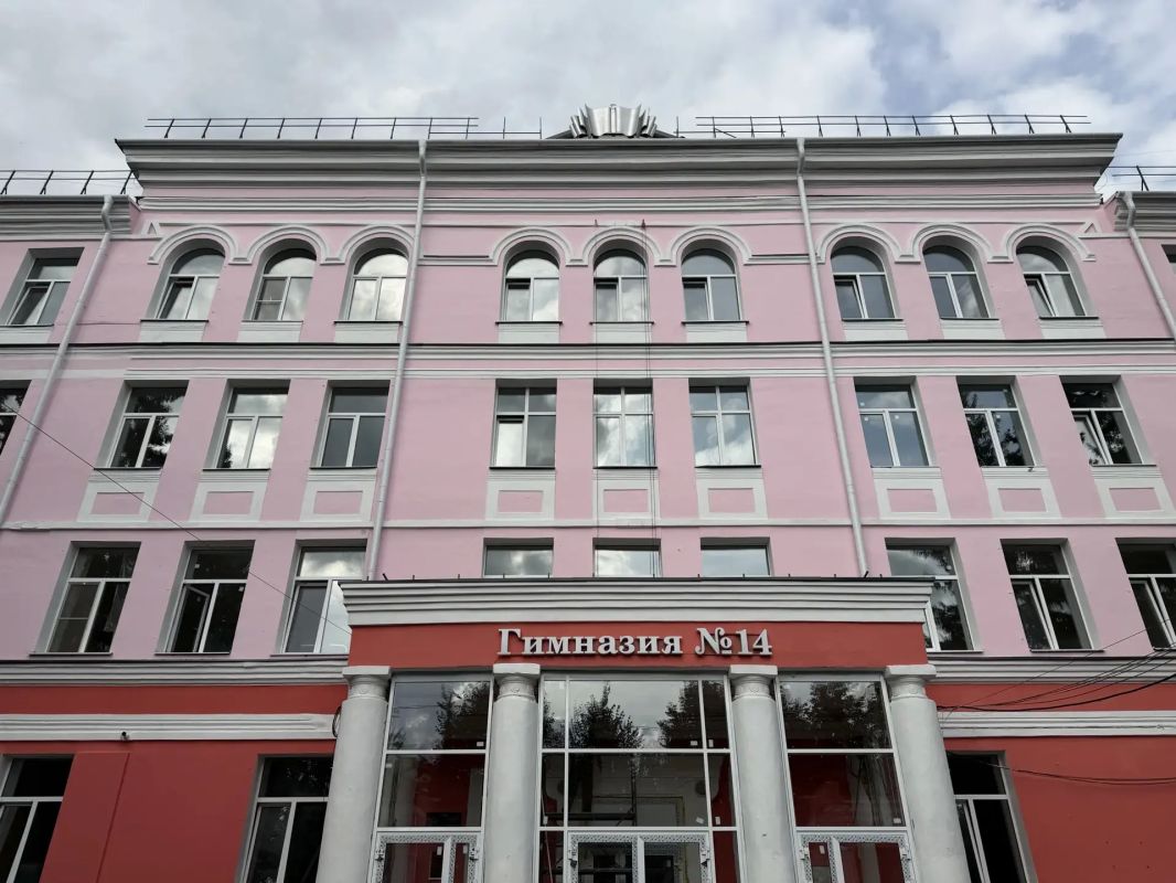 В Йошкар-Оле продолжается модернизация школьной инфраструктуры благодаря нацпроекту «Молодежь и дети» В Йошкар-Оле продолжается модернизация школьной инфраструктуры благодаря нацпроекту «Молодежь и дети»