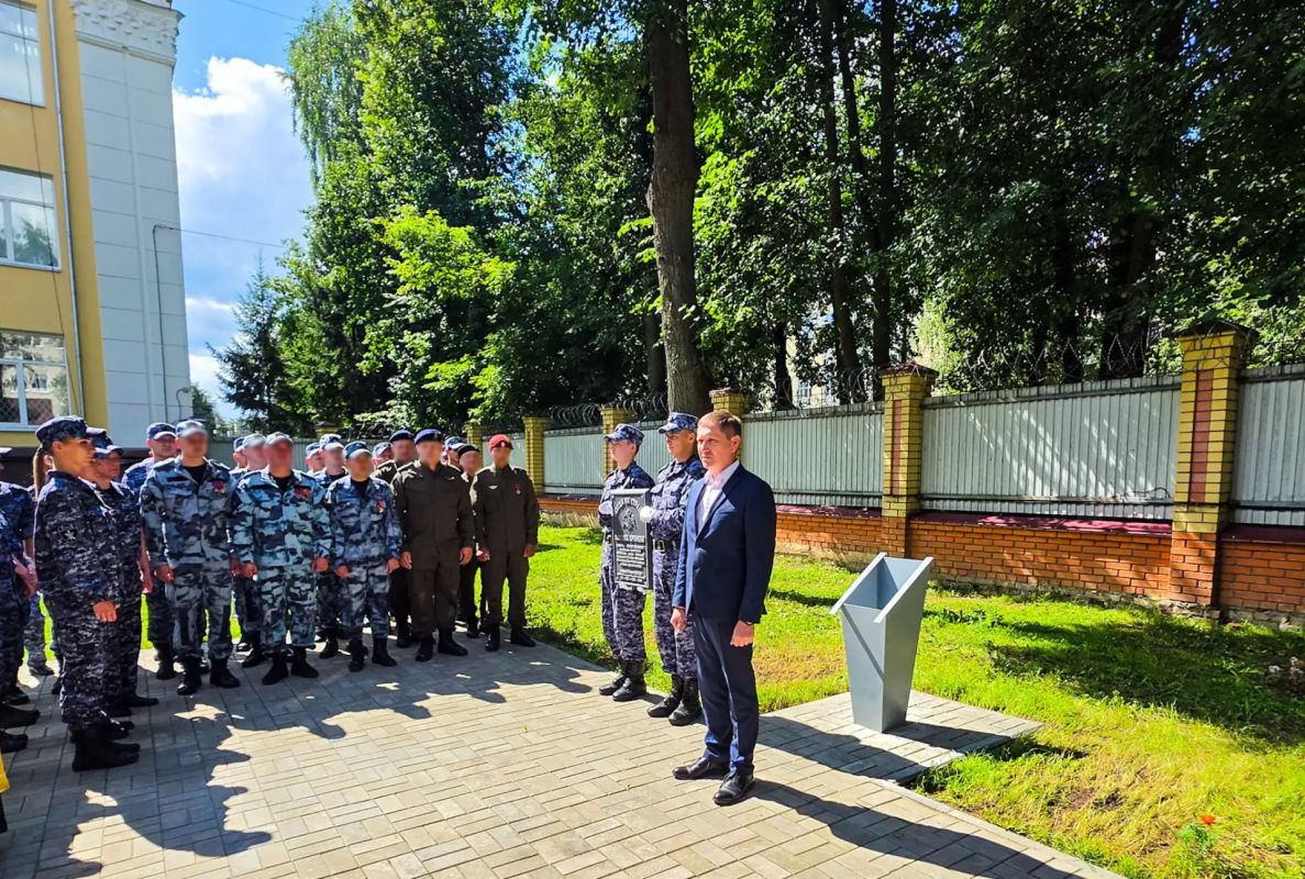 Церемония закладки капсулы памяти в Росгвардии Марий Эл Церемония закладки капсулы памяти в Росгвардии Марий Эл