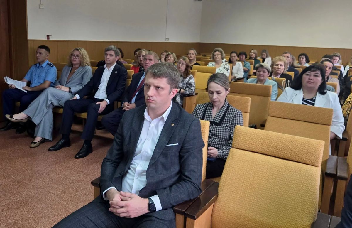 В Оршанском муниципальном районе состоялась 22-я сессия Собрания депутатов, центральным вопросом которой стало назначение главы администрации района В Оршанском муниципальном районе состоялась 22-я сессия Собрания депутатов, центральным вопросом которой стало назначение главы администрации района