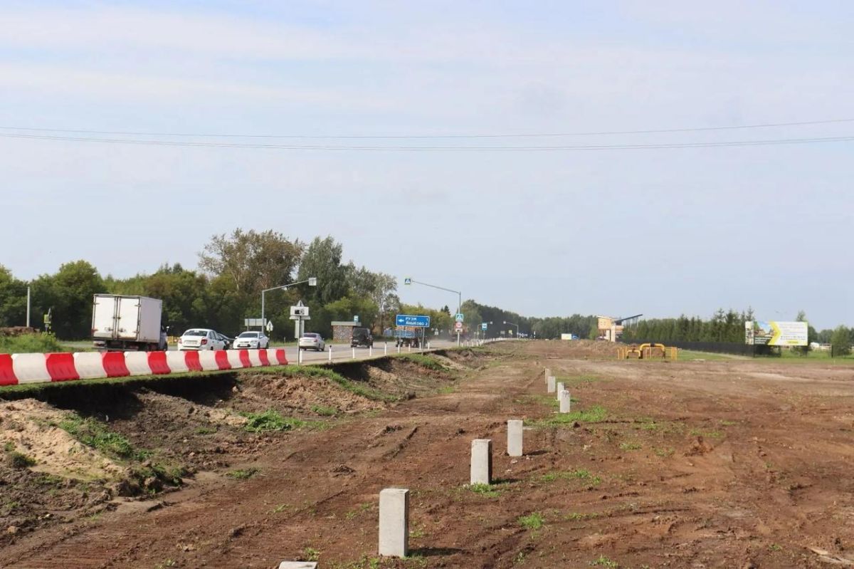 Реконструкцию подъезда к Йошкар-Оле начали в Марий Эл на участке от поселка Руэм до бульвара Чернякова Реконструкцию подъезда к Йошкар-Оле начали в Марий Эл на участке от поселка Руэм до бульвара Чернякова