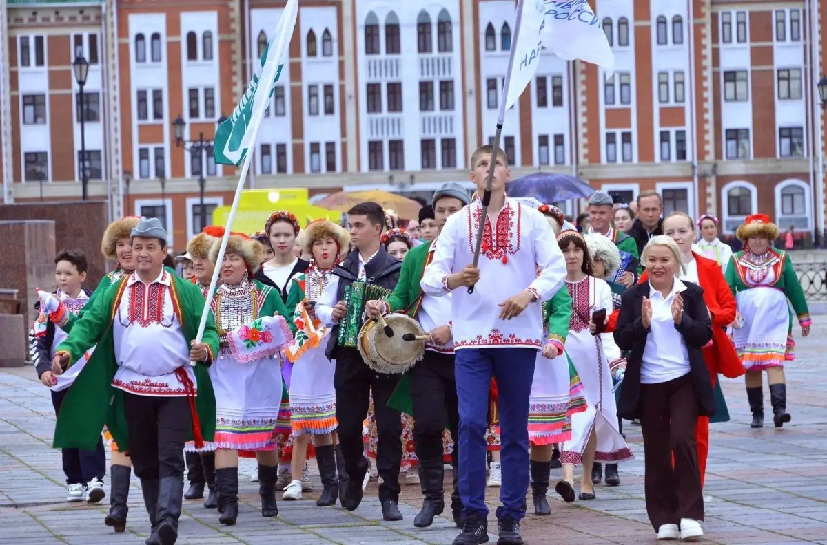 От республики — к округу: Межнациональный патриотический слет в Марий Эл дал старт новому формату и объединит в 2027 году молодежь разных национальностей ПФО