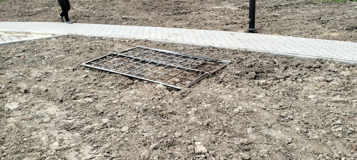 В селе Семеновка продолжается благоустройство нового сквера
