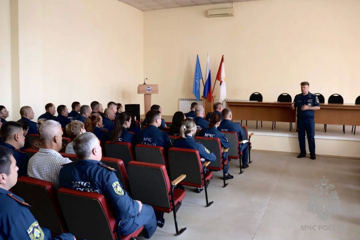 25 августа в актовом зале Главного управления МЧС России по Республике Марий Эл прошли занятия по профессиональной подготовке 25 августа в актовом зале Главного управления МЧС России по Республике Марий Эл прошли занятия по профессиональной подготовке