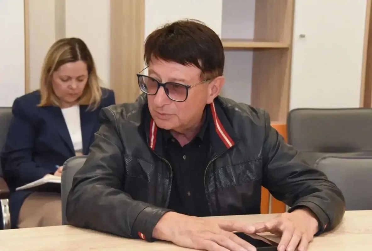 В средней общеобразовательной школе № 32 состоялось рабочее совещание по вопросу введения национального компонента в образовательный процесс В средней общеобразовательной школе № 32 состоялось рабочее совещание по вопросу введения национального компонента в образовательный процесс