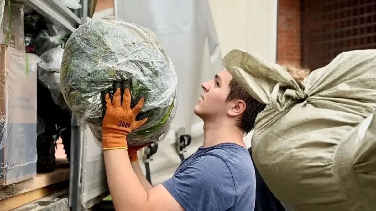 Из Марий Эл отправили 69-ю партию гуманитарной помощи Из Марий Эл отправили 69-ю партию гуманитарной помощи