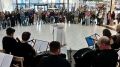 В ТЦ Йошкар-Олы шопинг покупателей скрасили артисты филармонии