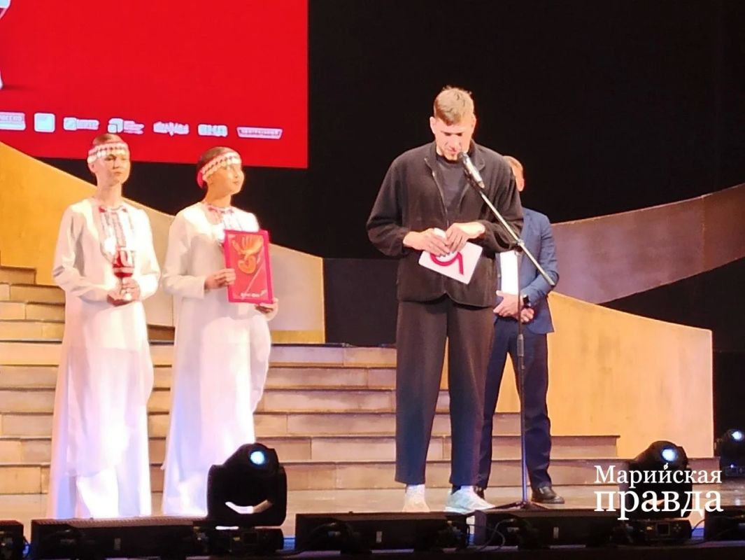 В Марий Эл определили победителей III кинофестиваля «И КРАТКАЯ» В Марий Эл определили победителей III кинофестиваля «И КРАТКАЯ»