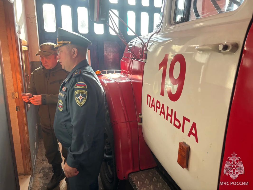 Начальник Главного управления МЧС России по Республике Марий Эл, генералмайор внутренней службы Виктор Николаевич Шангин, на регулярной основе осуществляет контроль за деятельностью пожарноспасательных подразделений... Начальник Главного управления МЧС России по Республике Марий Эл, генералмайор внутренней службы Виктор Николаевич Шангин, на регулярной основе осуществляет контроль за деятельностью пожарноспасательных подразделений...
