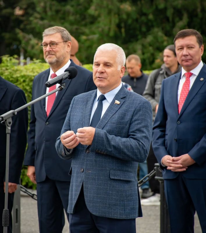 Сенатор от Марий Эл Сергей Мартынов принял участие в торжествах Дня знаний в регионе Сенатор от Марий Эл Сергей Мартынов принял участие в торжествах Дня знаний в регионе