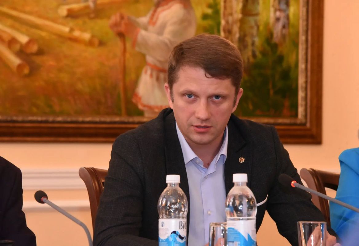 Сегодня состоялось совместное заседание Президиума Государственного Собрания Республики Марий Эл и Совета Общественной палаты региона Сегодня состоялось совместное заседание Президиума Государственного Собрания Республики Марий Эл и Совета Общественной палаты региона