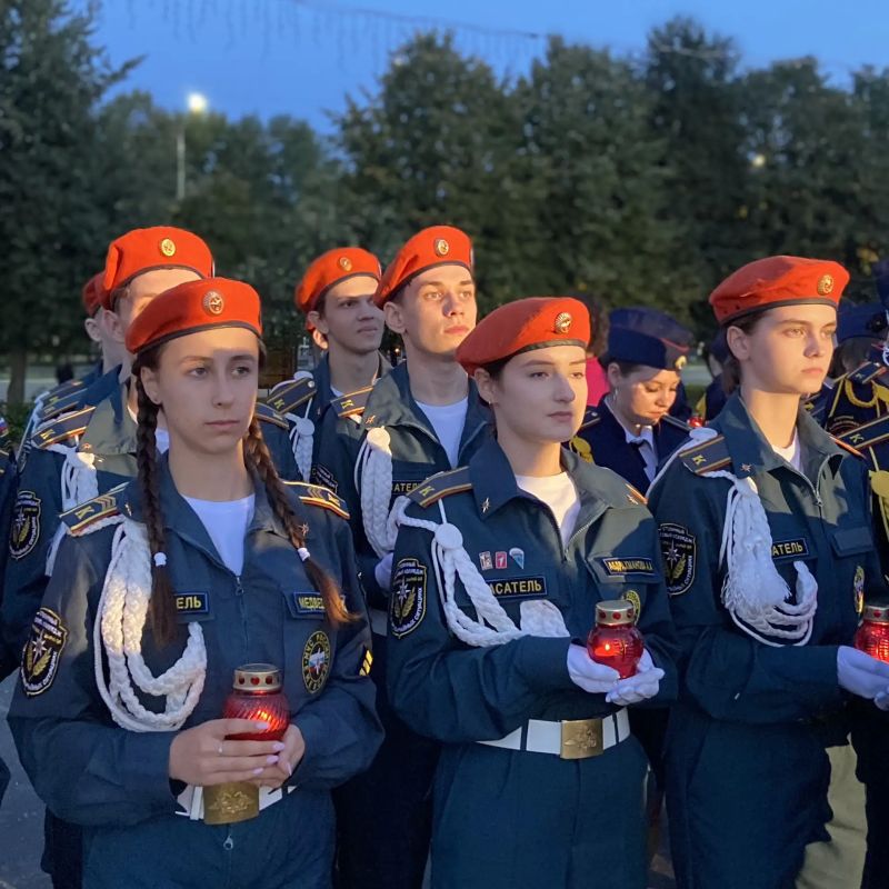 В Йошкар-Оле зажгли свечи в память о жертвах трагедии в Беслане В Йошкар-Оле зажгли свечи в память о жертвах трагедии в Беслане