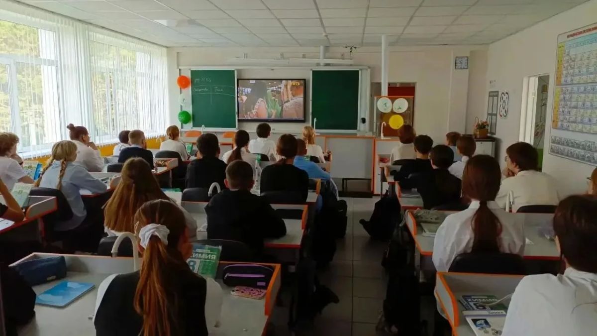 3 сентября, в День воинской славы России, образовательные организации Республики Марий Эл погрузились в масштабный комплекс памятных мероприятий, посвященных героическому завершению Второй мировой войны 3 сентября, в День воинской славы России, образовательные организации Республики Марий Эл погрузились в масштабный комплекс памятных мероприятий, посвященных героическому завершению Второй мировой войны