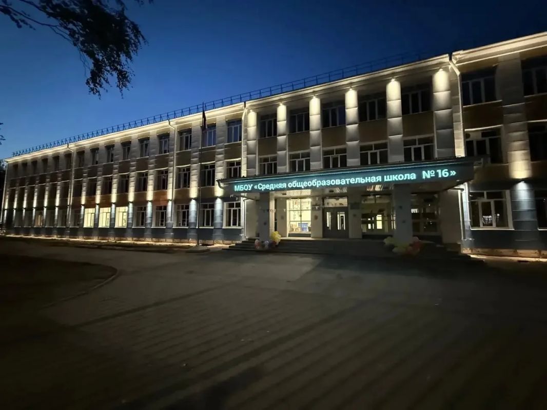 В Йошкар-Оле завершен капитальный ремонт трех школ по нацпроекту «Молодежь и дети» В Йошкар-Оле завершен капитальный ремонт трех школ по нацпроекту «Молодежь и дети»