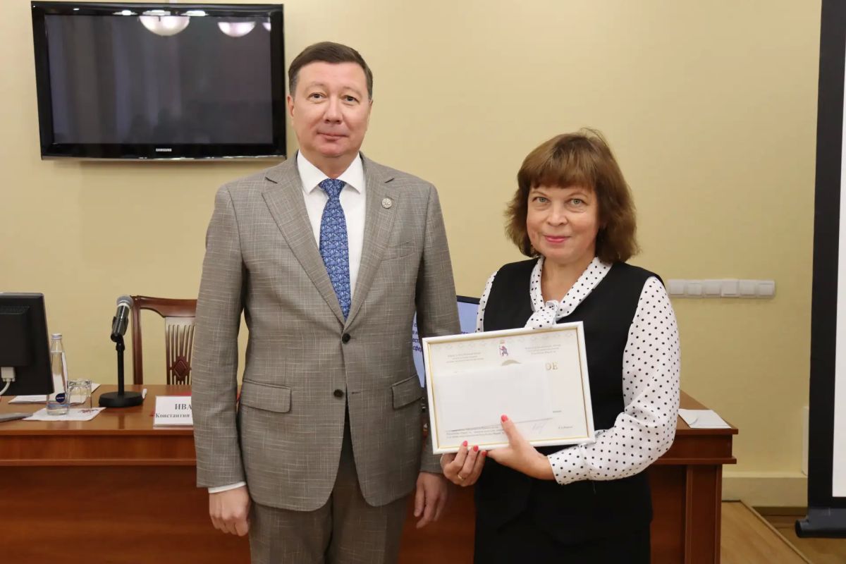 Заместитель Председателя Правительства Республики Марий Эл - министр культуры, печати и по делам национальностей Республики Марий Эл Константин Иванов и министр образования и науки региона Лариса Ревуцкая провели рабочее... Заместитель Председателя Правительства Республики Марий Эл - министр культуры, печати и по делам национальностей Республики Марий Эл Константин Иванов и министр образования и науки региона Лариса Ревуцкая провели рабочее...