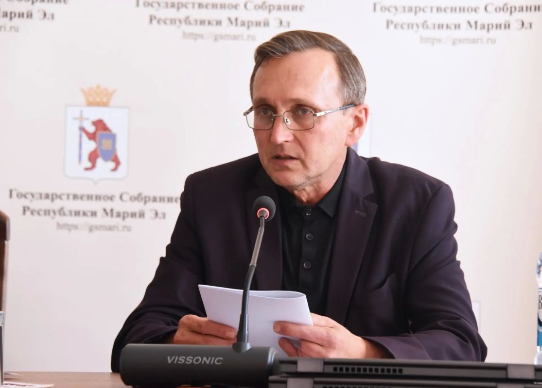 В Государственном Собрании состоялось очередное заседание рабочей группы по совершенствованию законодательства Республики Марий Эл о культуре и языках В Государственном Собрании состоялось очередное заседание рабочей группы по совершенствованию законодательства Республики Марий Эл о культуре и языках