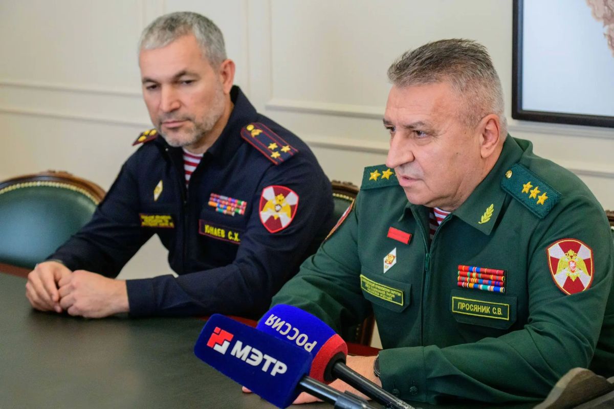 Юрий Зайцев: Состоялась встреча с Командующим Приволжским ордена Жукова округом войск национальной гвардии Российской Федерации генерал-полковником Сергеем Владимировичем Просяником Юрий Зайцев: Состоялась встреча с Командующим Приволжским ордена Жукова округом войск национальной гвардии Российской Федерации генерал-полковником Сергеем Владимировичем Просяником