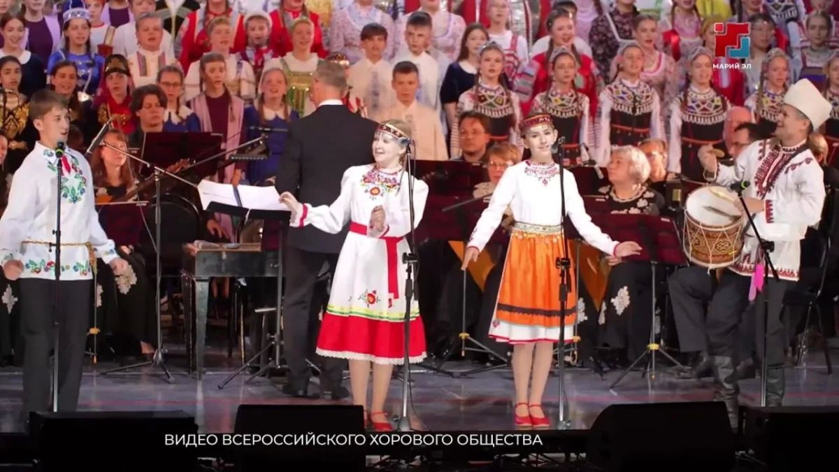 Хор народной песни «Узоры» – призёр фестиваля школьных хоров «Поют дети России»