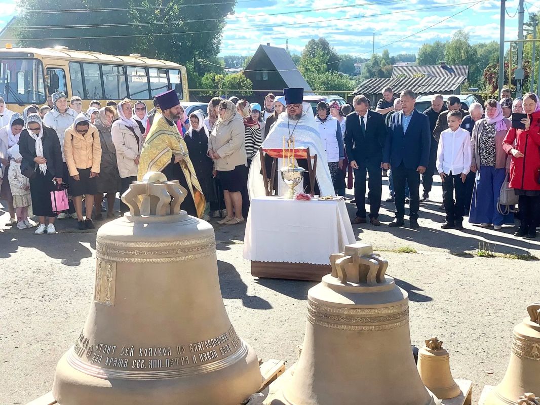 Мама героя СВО пожертвовала средства на колокола для храма в Советском районе Марий Эл Мама героя СВО пожертвовала средства на колокола для храма в Советском районе Марий Эл
