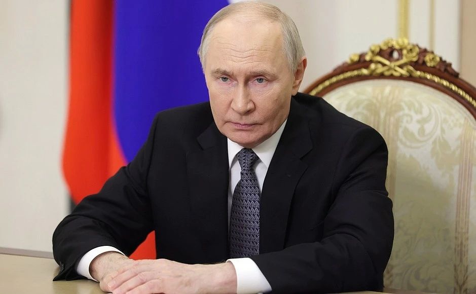 Владимир Путин наградил многодетную семью Насыровых из Марий Эл