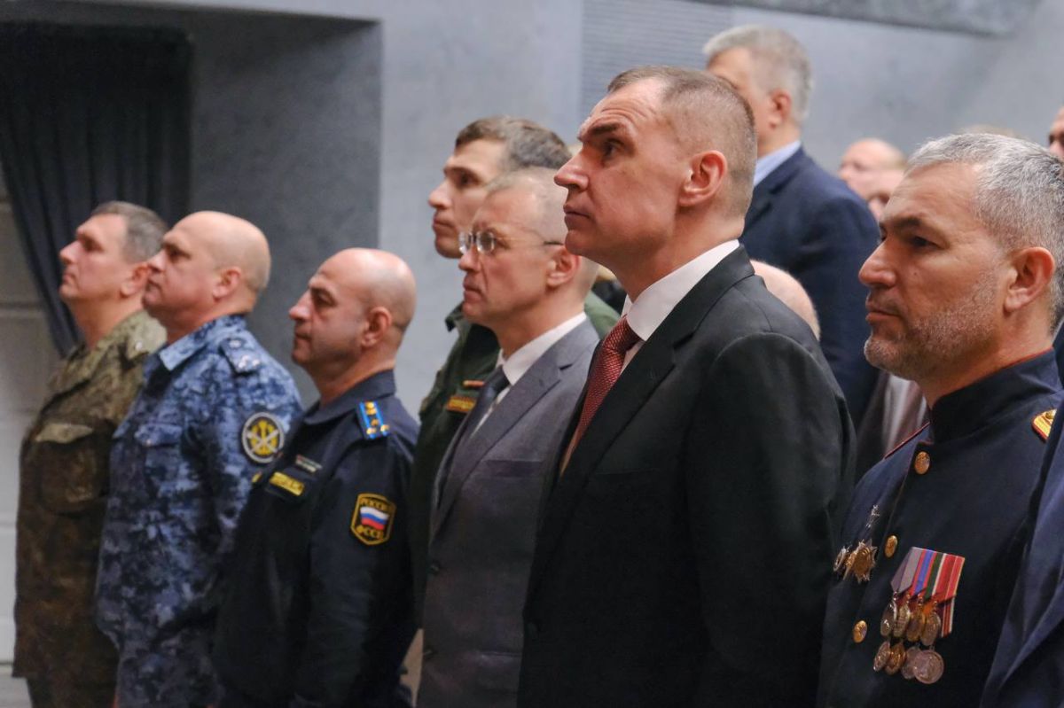 Юрий Зайцев поздравил сотрудников Управления Росгвардии по республике Марий Эл с 10-летием создания ведомства Юрий Зайцев поздравил сотрудников Управления Росгвардии по республике Марий Эл с 10-летием создания ведомства