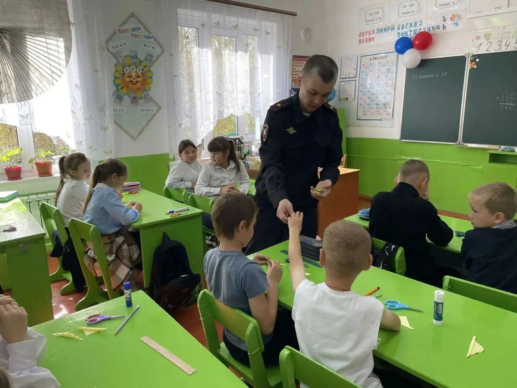 В Моркинском районе прошла серия профилактических занятий с юными участниками дорожного движения В Моркинском районе прошла серия профилактических занятий с юными участниками дорожного движения