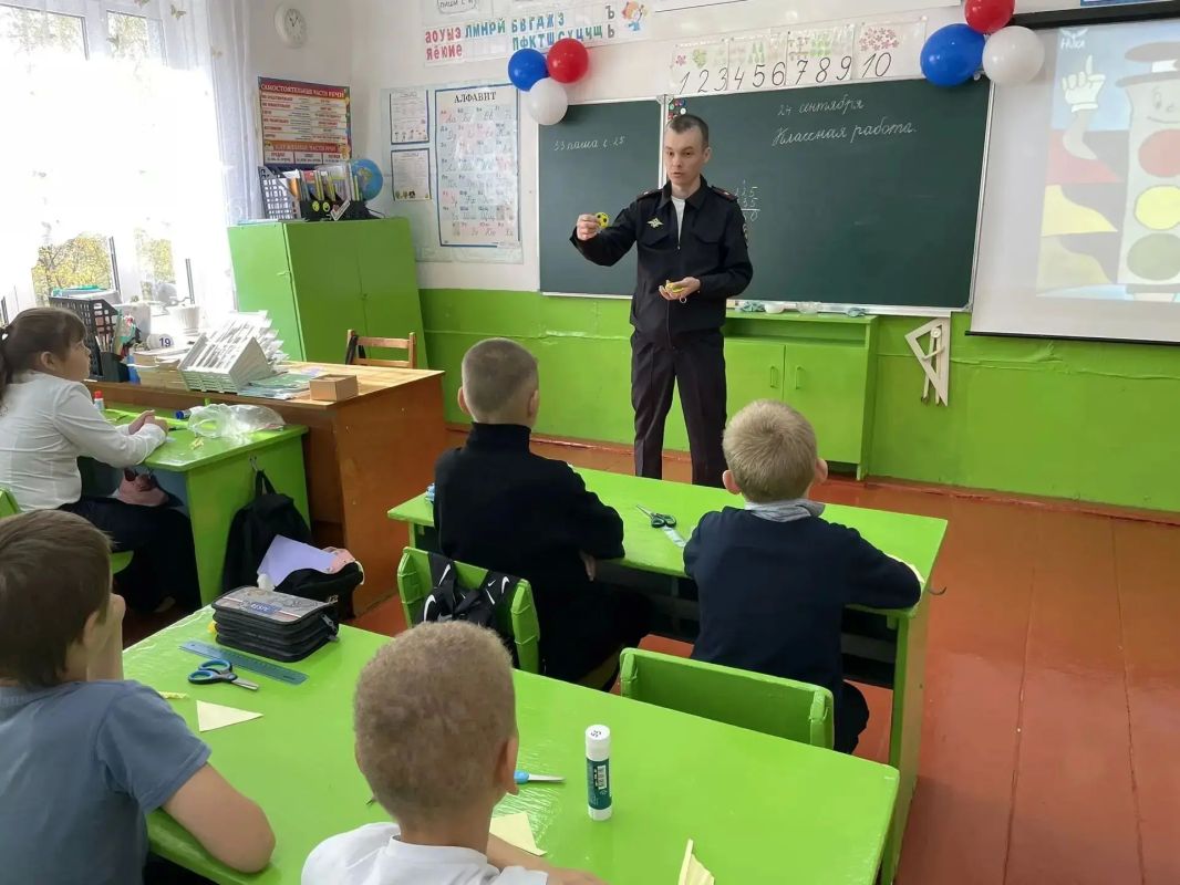 В Моркинском районе прошла серия профилактических занятий с юными участниками дорожного движения В Моркинском районе прошла серия профилактических занятий с юными участниками дорожного движения