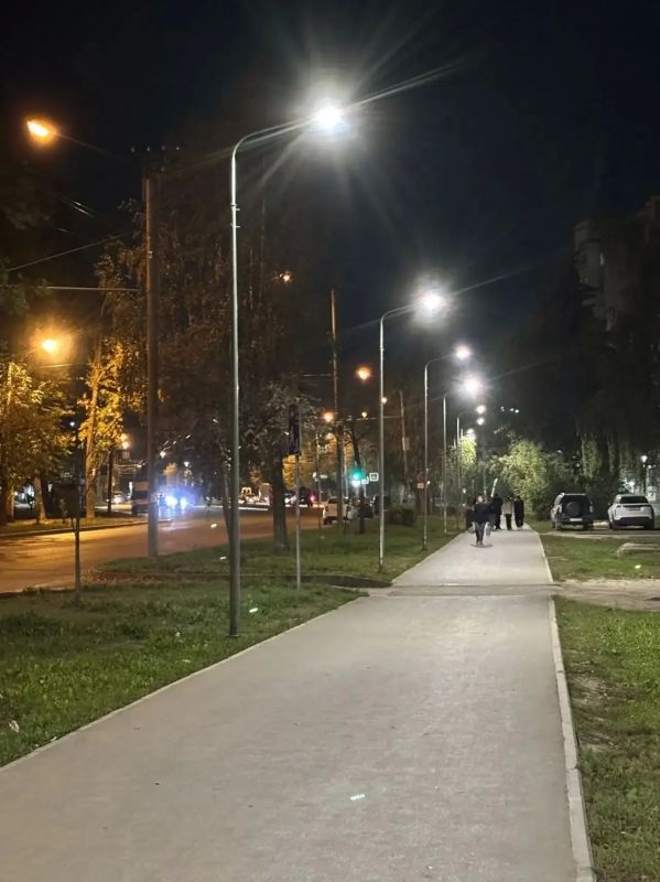 Уличное освещение — это один из ключевых элементов комфортной городской среды Уличное освещение — это один из ключевых элементов комфортной городской среды