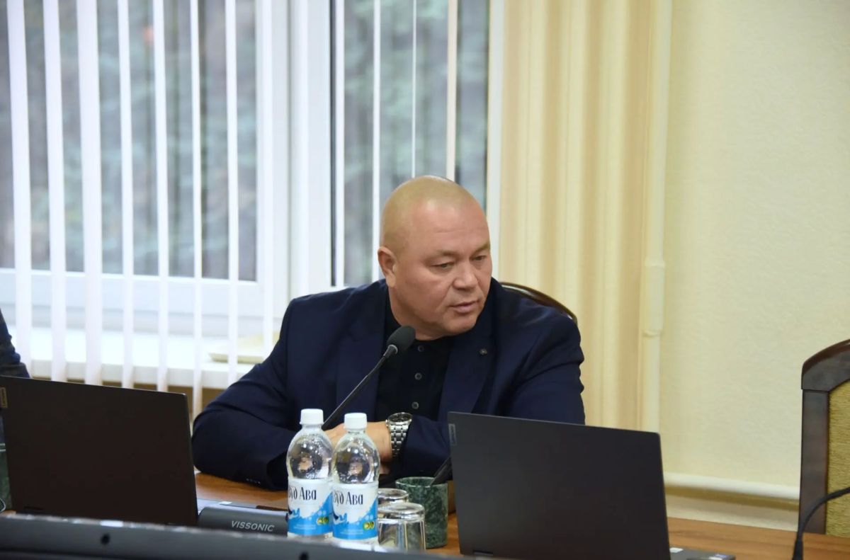 Парламентские комитеты приступили к рассмотрению проектов документов октябрьской сессии Парламентские комитеты приступили к рассмотрению проектов документов октябрьской сессии