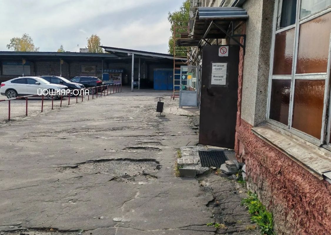 Снести, отреставрировать или перепрофилировать? Жители Йошкар-Олы и гости города о старом автовокзале Снести, отреставрировать или перепрофилировать? Жители Йошкар-Олы и гости города о старом автовокзале