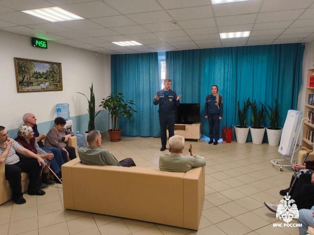 Накануне Дня пожилого человека сотрудники Управления надзорной деятельности и профилактической работы ГУ МЧС России по Республике Марий Эл посетили специализированные учреждения Республики Марий Эл для граждан старшего... Накануне Дня пожилого человека сотрудники Управления надзорной деятельности и профилактической работы ГУ МЧС России по Республике Марий Эл посетили специализированные учреждения Республики Марий Эл для граждан старшего...