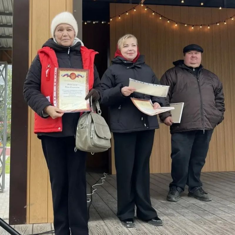 В Семеновке открылся сквер, обновленный благодаря участию в федеральном проекте «Формирование комфортной городской среды» национального проекта «Инфраструктура для жизни» В Семеновке открылся сквер, обновленный благодаря участию в федеральном проекте «Формирование комфортной городской среды» национального проекта «Инфраструктура для жизни»