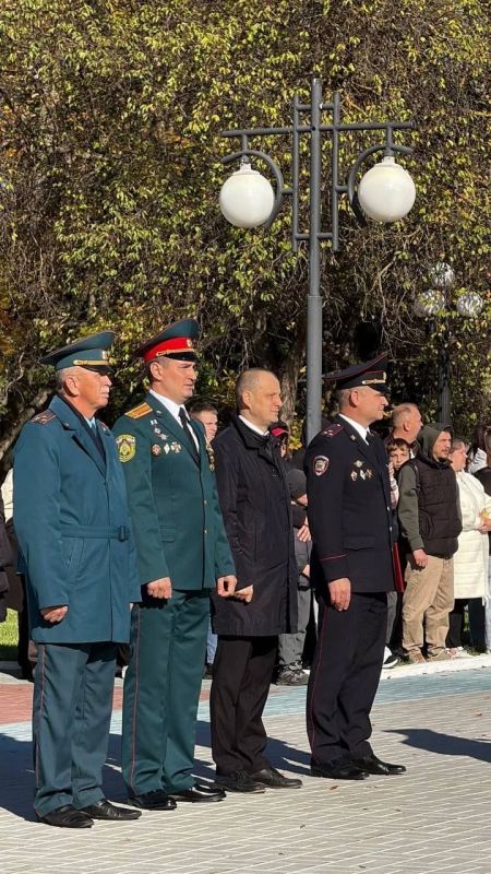 В Республике Марий Эл прошла торжественная церемония посвящения в курсанты учащихся Столичного бизнес-колледжа В Республике Марий Эл прошла торжественная церемония посвящения в курсанты учащихся Столичного бизнес-колледжа