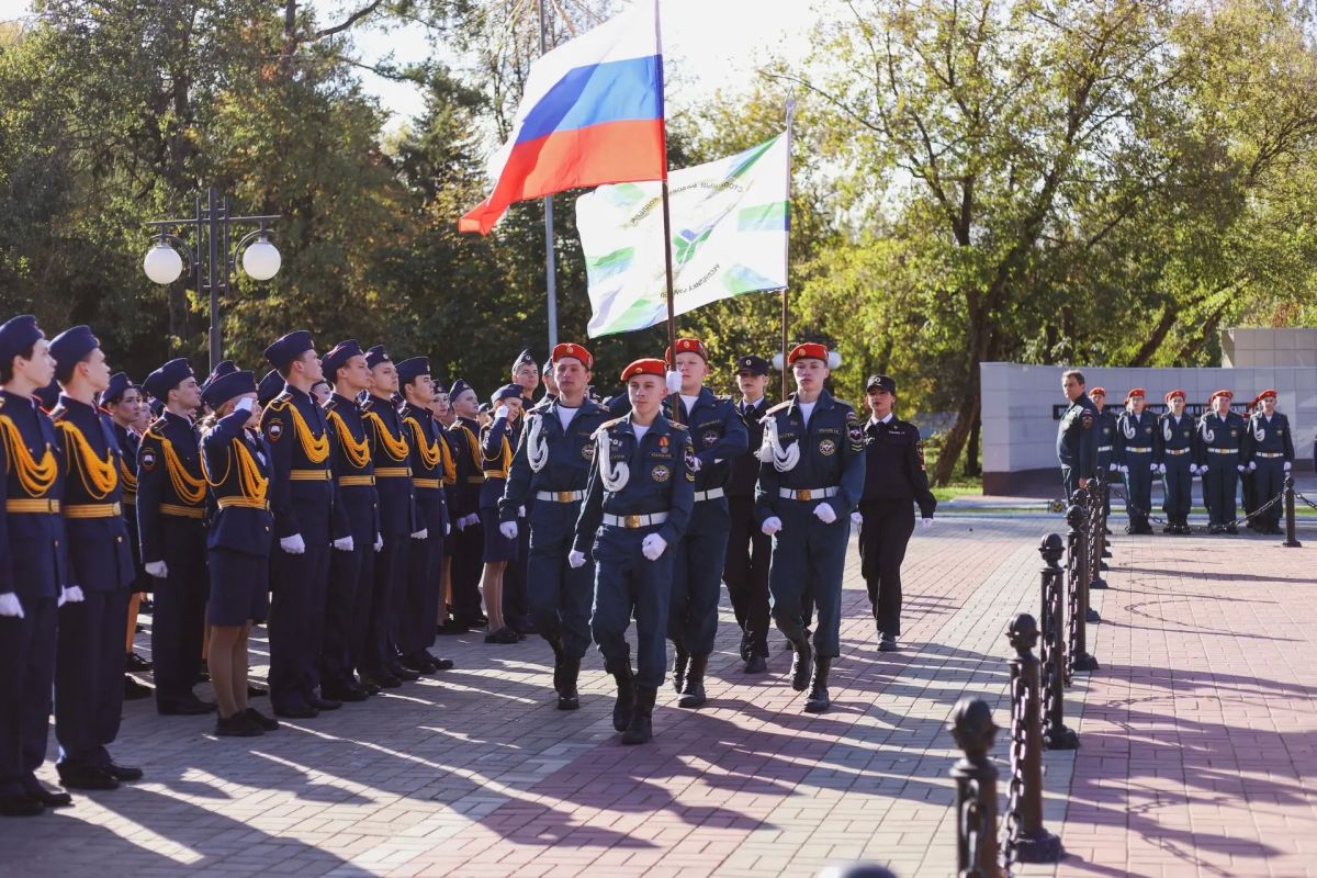 В Республике Марий Эл прошла торжественная церемония посвящения в курсанты учащихся Столичного бизнес-колледжа В Республике Марий Эл прошла торжественная церемония посвящения в курсанты учащихся Столичного бизнес-колледжа