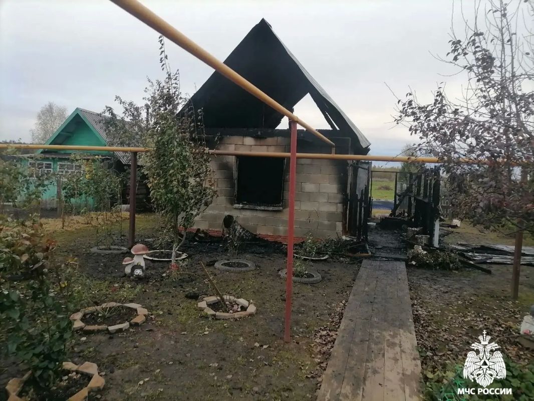 3 октября пожар произошел в деревне Мари-Ушем Медведевского района 3 октября пожар произошел в деревне Мари-Ушем Медведевского района