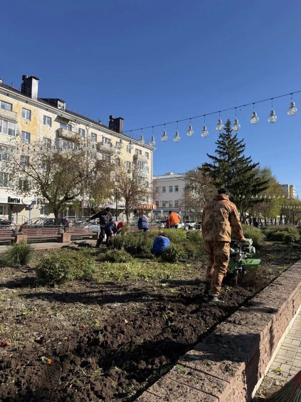 Готовь клумбы осенью. Сейчас самое время для того, чтобы приводить цветники в порядок Готовь клумбы осенью. Сейчас самое время для того, чтобы приводить цветники в порядок