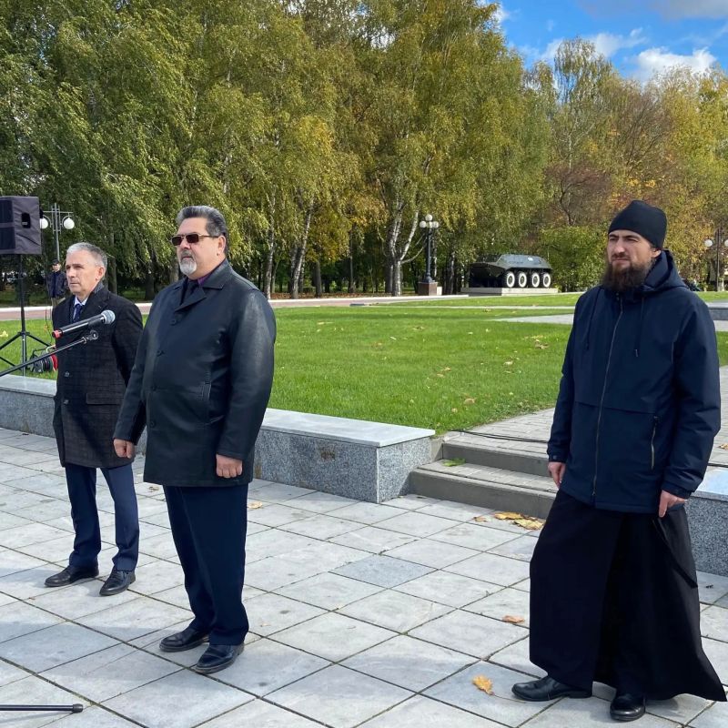 Проводили в армию. Сегодня, 8 октября, у Мемориала Воинской Славы в Йошкар-Оле прошли торжественные проводы новобранцев для прохождения срочной службы осенней призывной кампании Проводили в армию. Сегодня, 8 октября, у Мемориала Воинской Славы в Йошкар-Оле прошли торжественные проводы новобранцев для прохождения срочной службы осенней призывной кампании