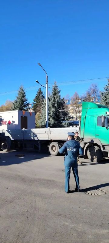 В Йошкар-Оле установили еще два укрытия на случай чрезвычайной ситуации В Йошкар-Оле установили еще два укрытия на случай чрезвычайной ситуации