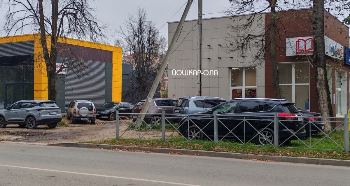 В центре Йошкар-Олы все труднее найти место для машины