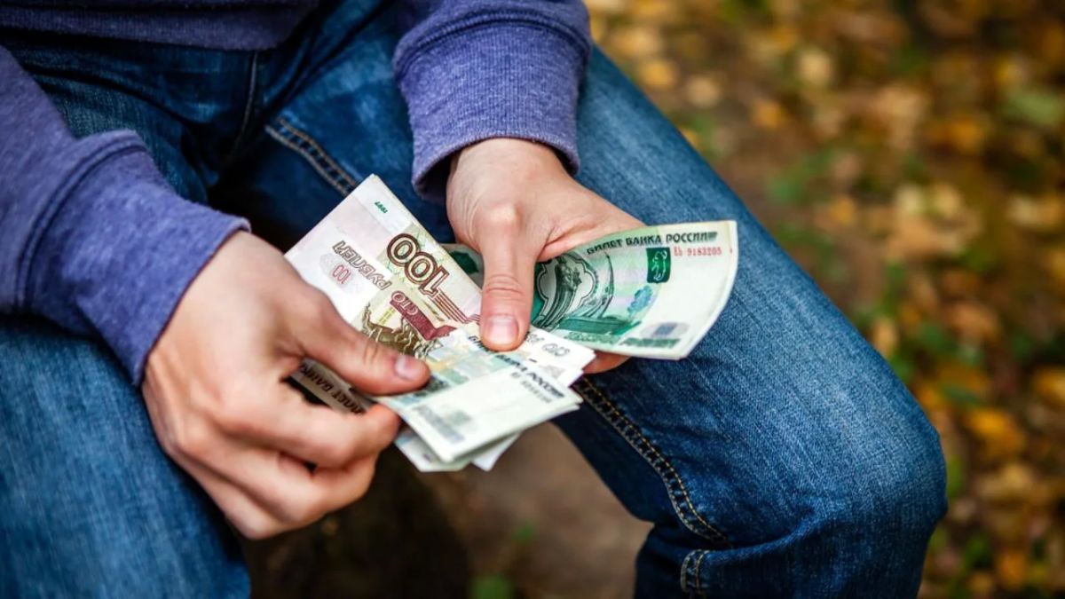 Житель Сернура попытался скрыться с украденными деньгами в Кировской области