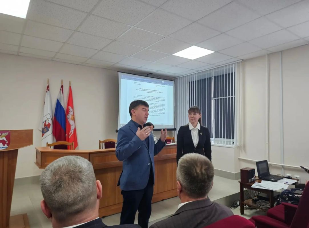 Александр Смирнов поприветствовал участников первой сессии Собрания депутатов Куженерского муниципального округа