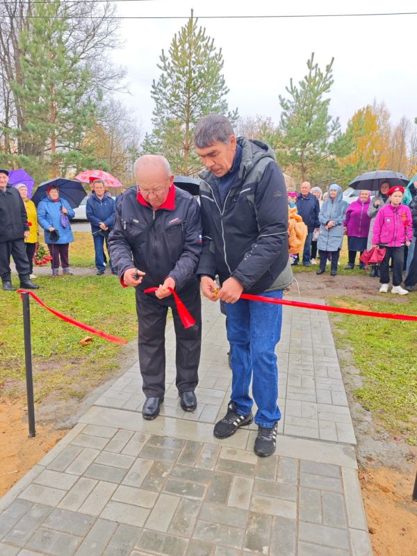 В деревне Пуял Оршанского района Марий Эл открыли обновленный памятник воинам, павшим в годы Великой Отечественной войны В деревне Пуял Оршанского района Марий Эл открыли обновленный памятник воинам, павшим в годы Великой Отечественной войны