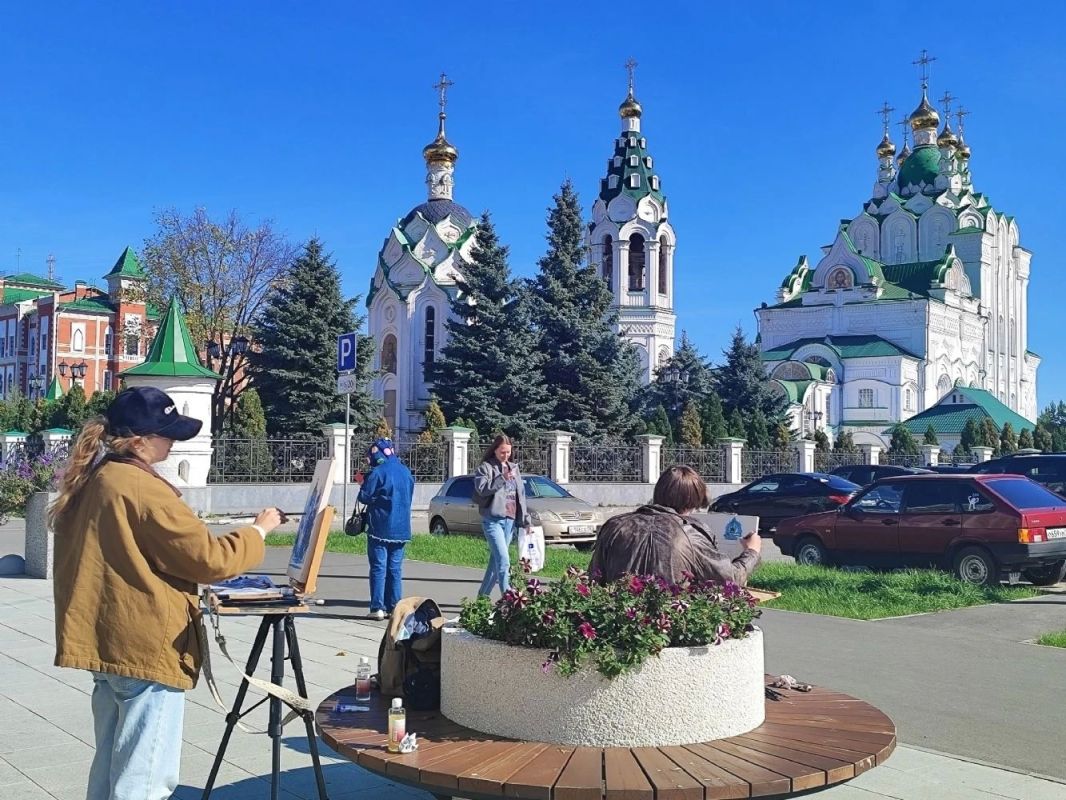 Этюды куполов России: художники из Марий Эл приняли участие во всероссийском конкурсе-пленэре